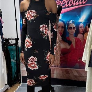 Black Floral Off-Shoulder Bodycon Dress